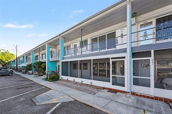 4061 55TH WAY N UNIT 1042