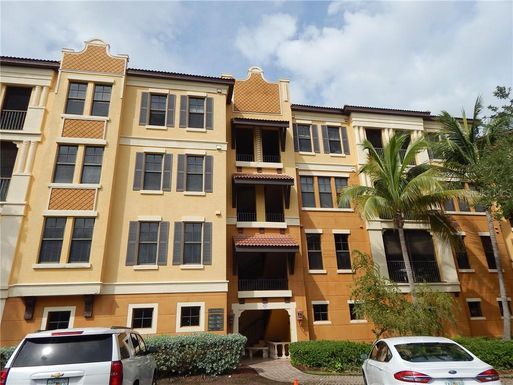 98 VIVANTE BOULEVARD UNIT 9834