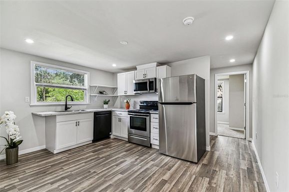 1006 E 26TH AVENUE UNIT 2