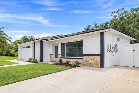 5312 BLACK PINE DRIVE