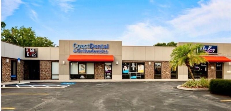 2119 W BRANDON BOULEVARD