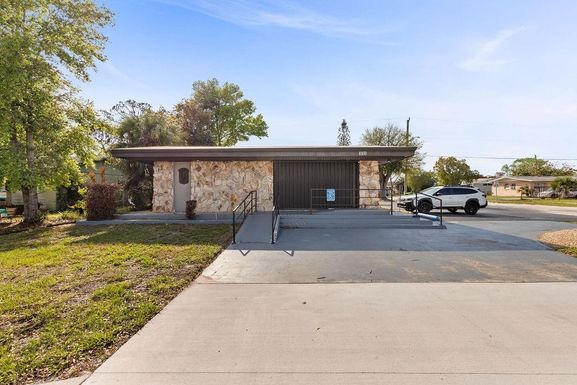 111 N FISKE BOULEVARD