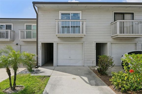 6436 92ND PLACE N UNIT 1005