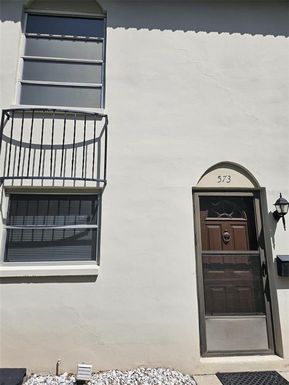 2700 BAYSHORE BOULEVARD UNIT 2B