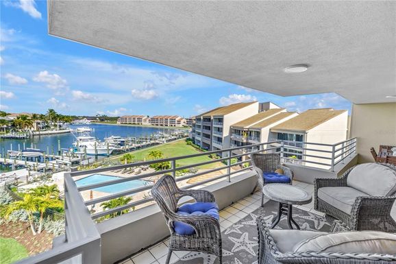 2795 KIPPS COLONY DRIVE S UNIT 305