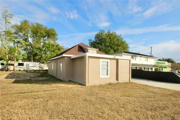 610 DUNDEE ROAD UNIT 1