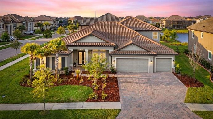 7073 GRAYBROOK DRIVE