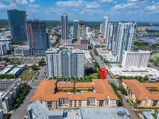 200 4TH AVENUE S UNIT 200