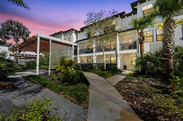 4921 W PAUL AVENUE UNIT 5