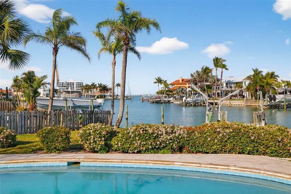 3103 WEDGEWOOD DRIVE