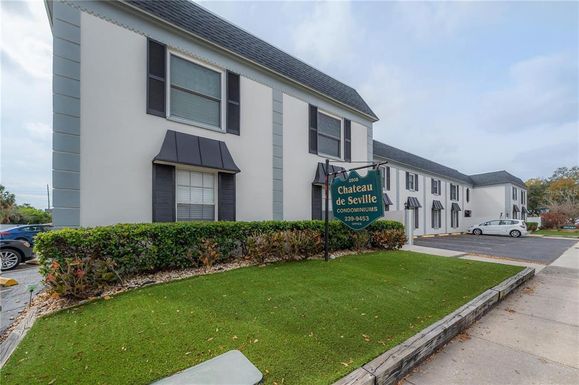 2808 W AZEELE STREET UNIT 201