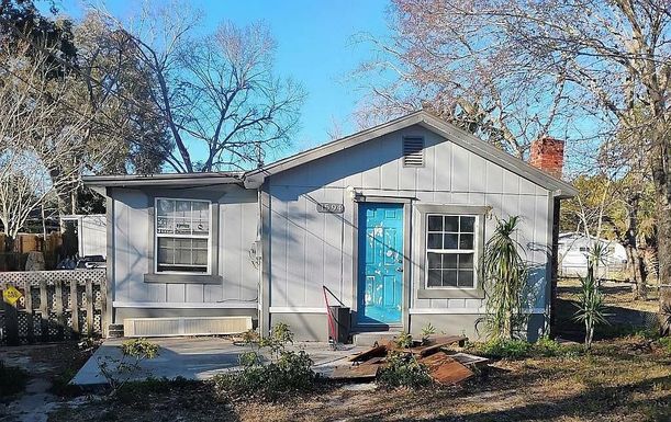 1594 MONTGOMERY AVENUE