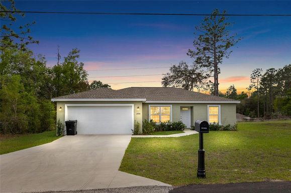 2700 W RUTLAND DRIVE