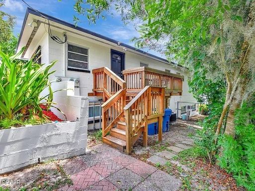 311 N BLUE LAKE TERRACE