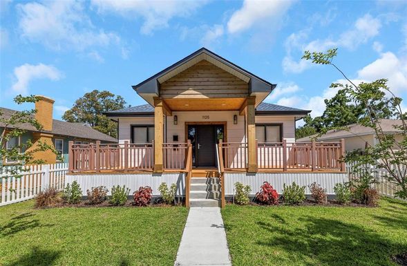 1125 MELROSE AVENUE S