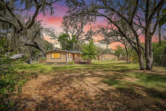 13804 HILLCREST DRIVE