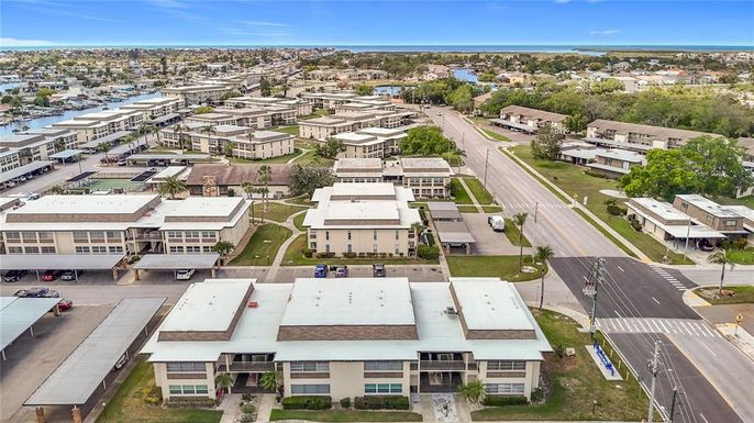 5132 AMULET DRIVE UNIT 105