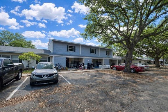 1000 E CAROLINE STREET