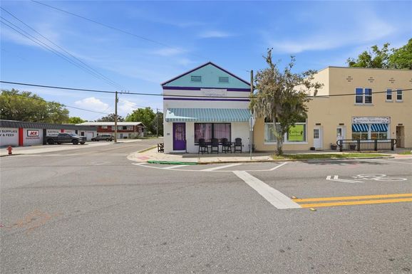 6880 SE 221ST STREET