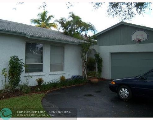 308 41ST AV, Deerfield Beach, FL 33442