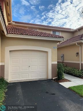 3679 San Simeon Cir, Weston, FL 33331