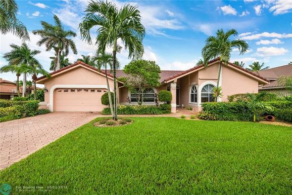 632 110th Ave, Plantation, FL 33324