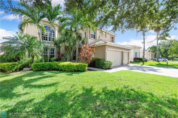 11534 51st Pl, Coral Springs, FL 33076