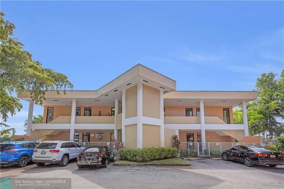 1818 Sheridan St., Hollywood, FL 33020