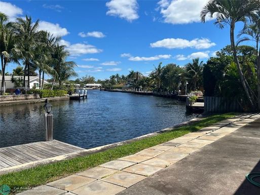 1981 Coral Gardens Dr, Wilton Manors, FL 33306