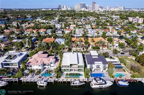 432 Coconut Isle Dr, Fort Lauderdale, FL 33301