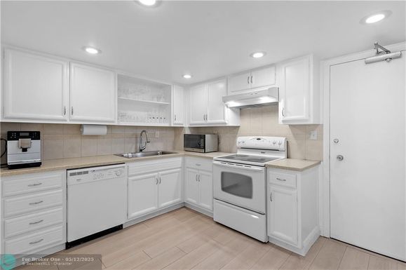 3850 Galt Ocean Dr, Fort Lauderdale, FL 33308