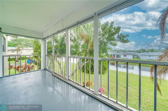 7305 5th Pl, Margate, FL 33063