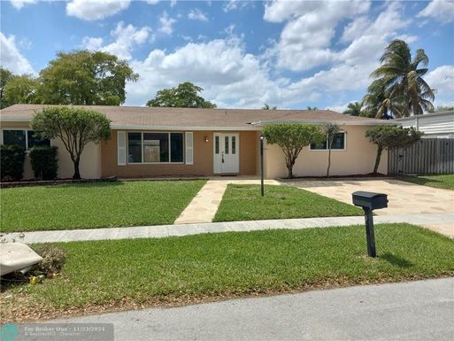 5151 101st Ave, Cooper City, FL 33328