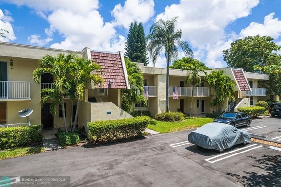 3155 Palm Aire Dr, Pompano Beach, FL 33069