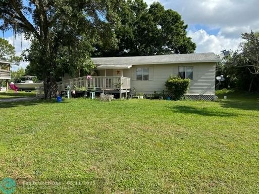 10673 Barn Rd, Lake Worth, FL 33449