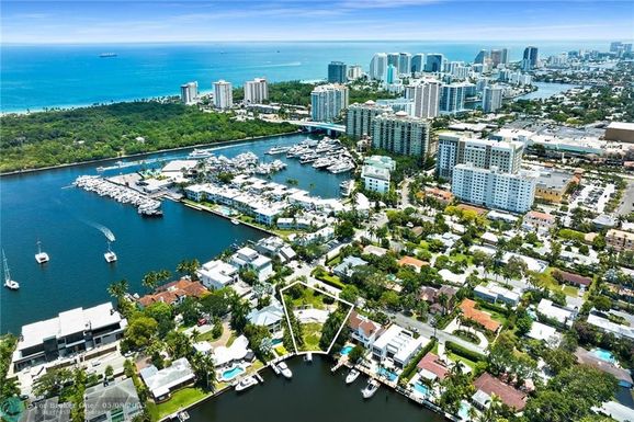 1201 Seminole Dr, Fort Lauderdale, FL 33304