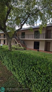 1531 45th St, Deerfield Beach, FL 33064