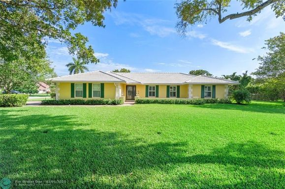 10761 24th St, Coral Springs, FL 33065