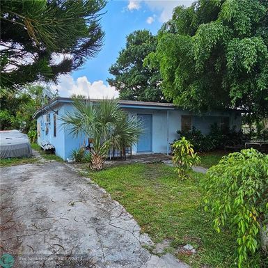 720 33rd Ter, Lauderhill, FL 33311