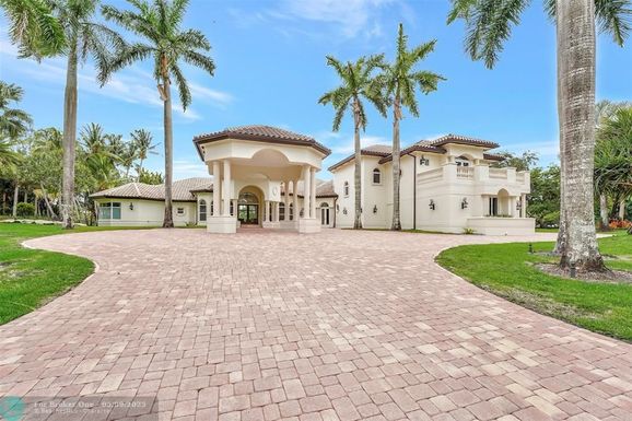 3440 Stallion Ln, Weston, FL 33331