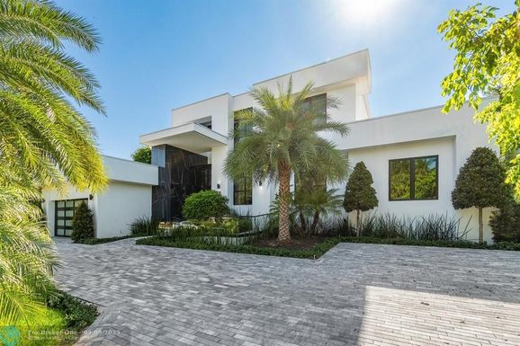 2210 Intracoastal Dr, Fort Lauderdale, FL 33305