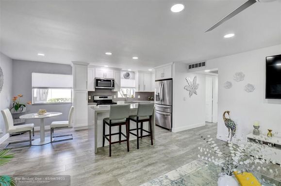 244 Monaco F, Delray Beach, FL 33446