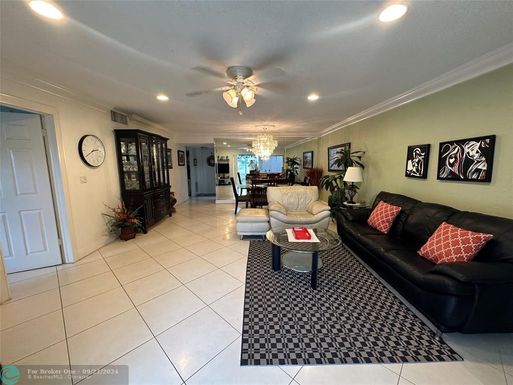 3990 42nd Ave, Lauderdale Lakes, FL 33319