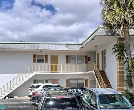 1001 45th St, Deerfield Beach, FL 33064