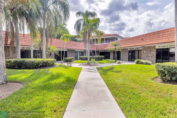 201 University Drive, Plantation, FL 33324