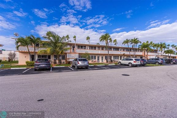 800 11th Ave, Hallandale Beach, FL 33009