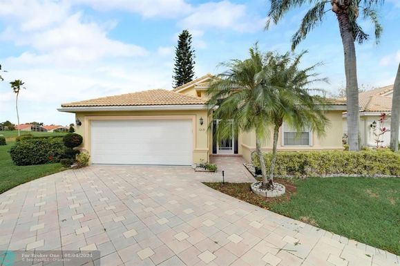 7219 Modena Dr, Boynton Beach, FL 33437