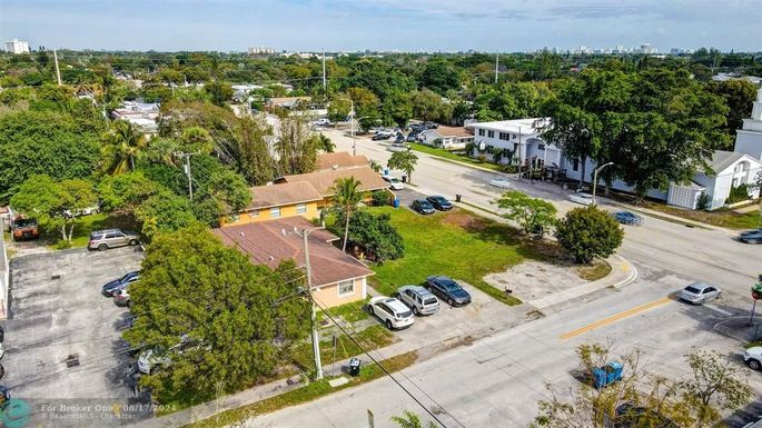 25 11th St, Fort Lauderdale, FL 33311