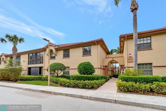 5131 Europa Dr P, Boynton Beach, FL 33437