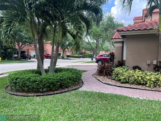 5711 125th Ave, Coral Springs, FL 33076
